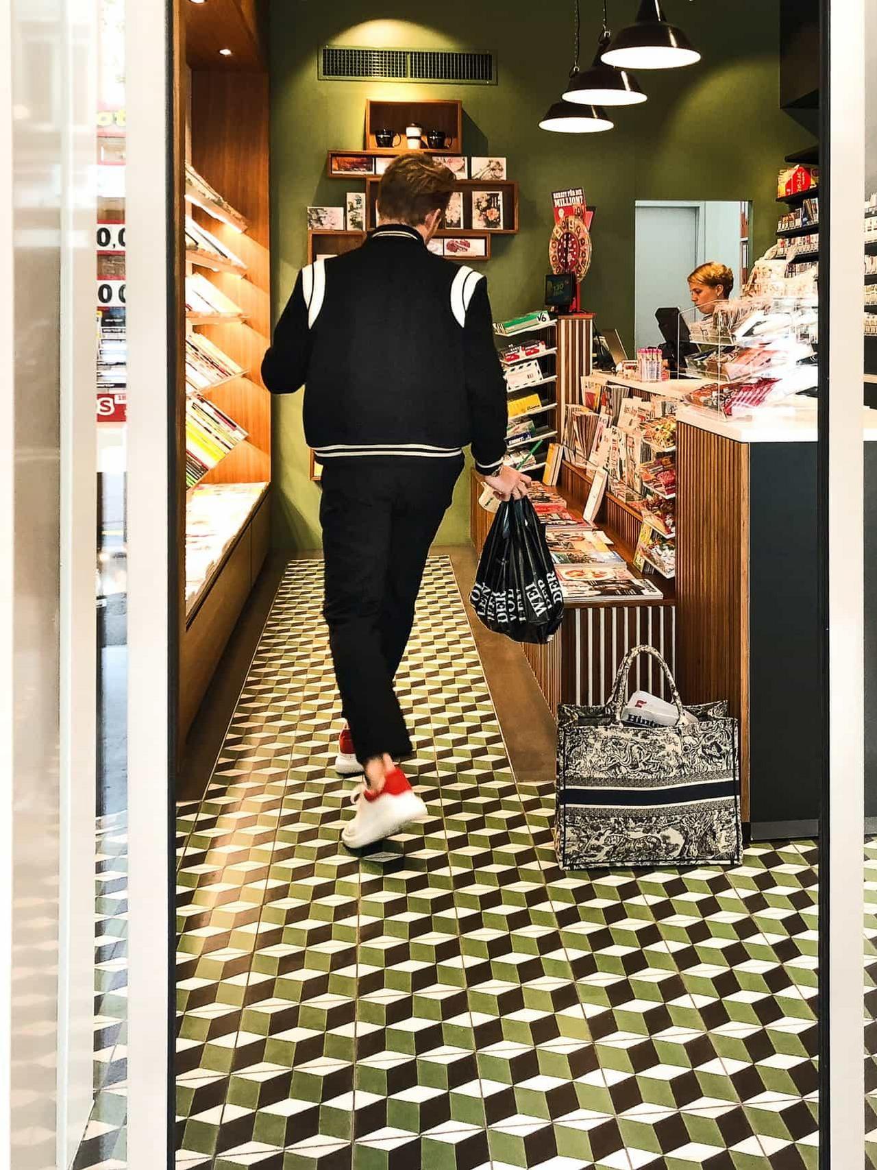 3D Platte in einem Kiosk 3D Platte in einem Kiosk