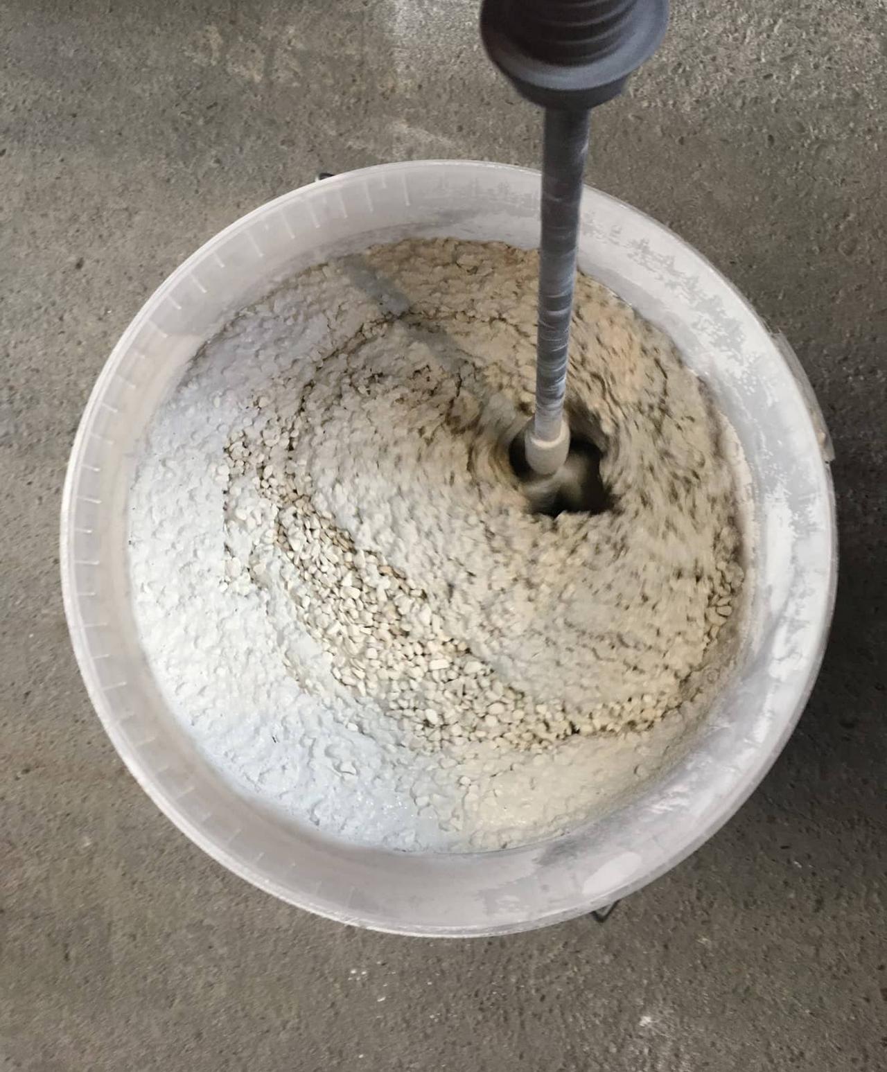 [Translate to Englisch:] Terrazzo verlegen 