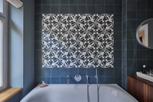 Blaues Bad N° 10843