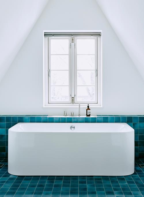 Giebelhausbad - 100 Blautoene