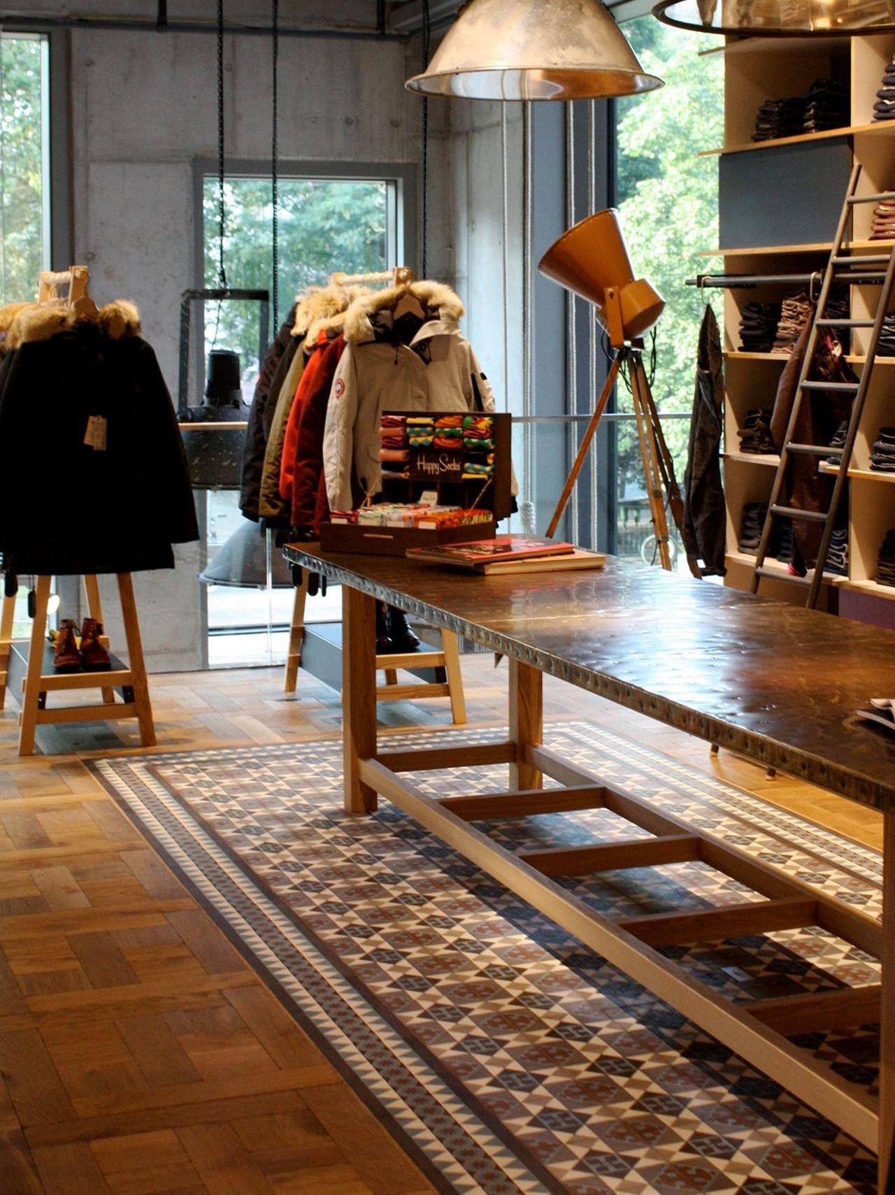 VIA Zementmosaikplatte im Listener in Frankfurt VIA Zementmosaikplatte im Listener in Frankfurt