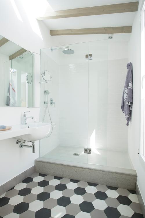 Bad Sechseck schwarz grau weiss