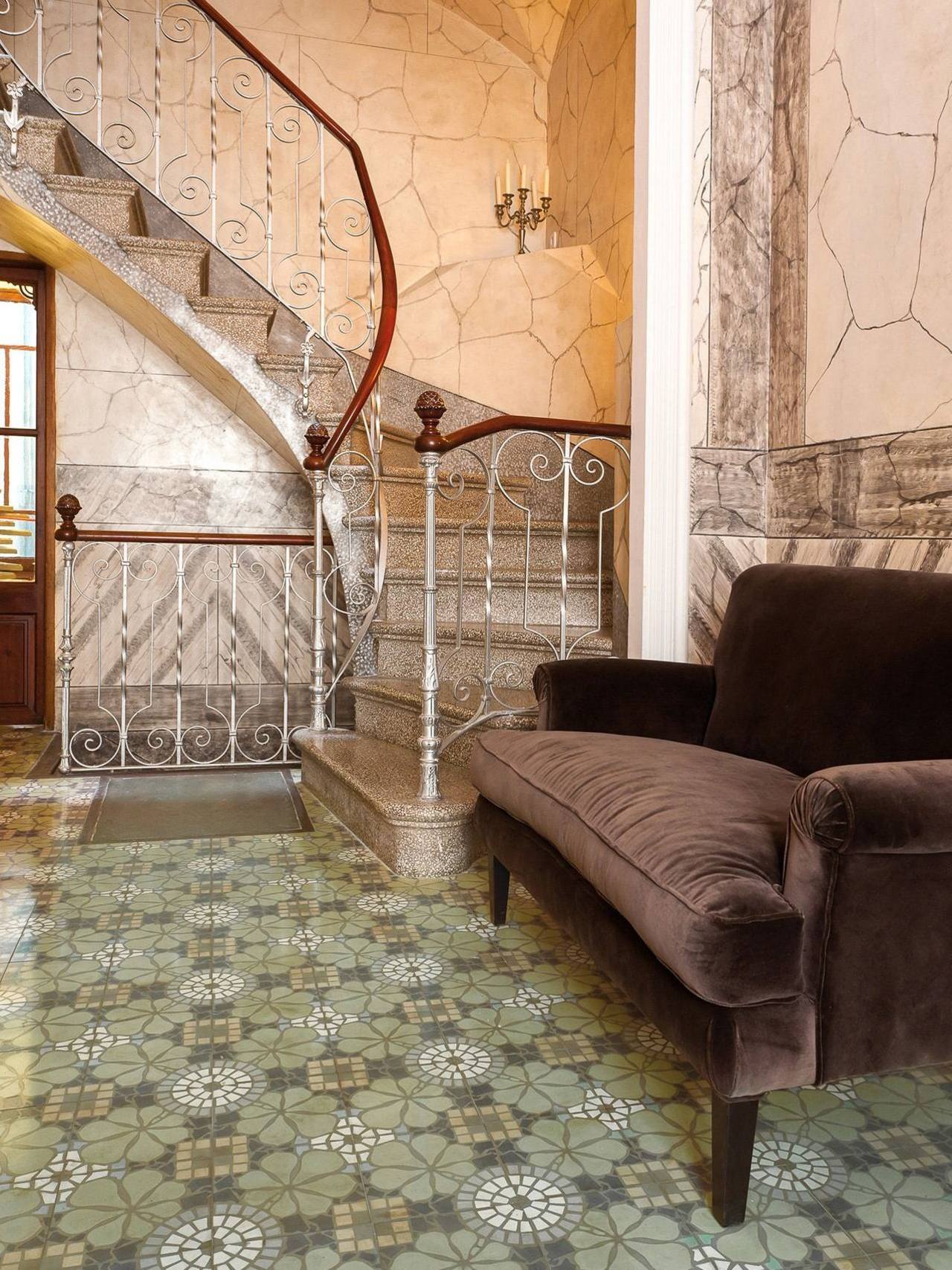 VIA Zementmosaikplatte N° 12254 im Flur 