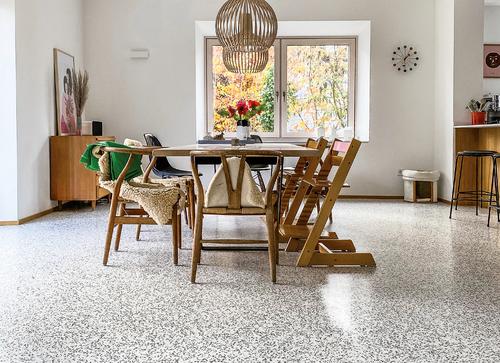 Terrazzo im Esszimmer